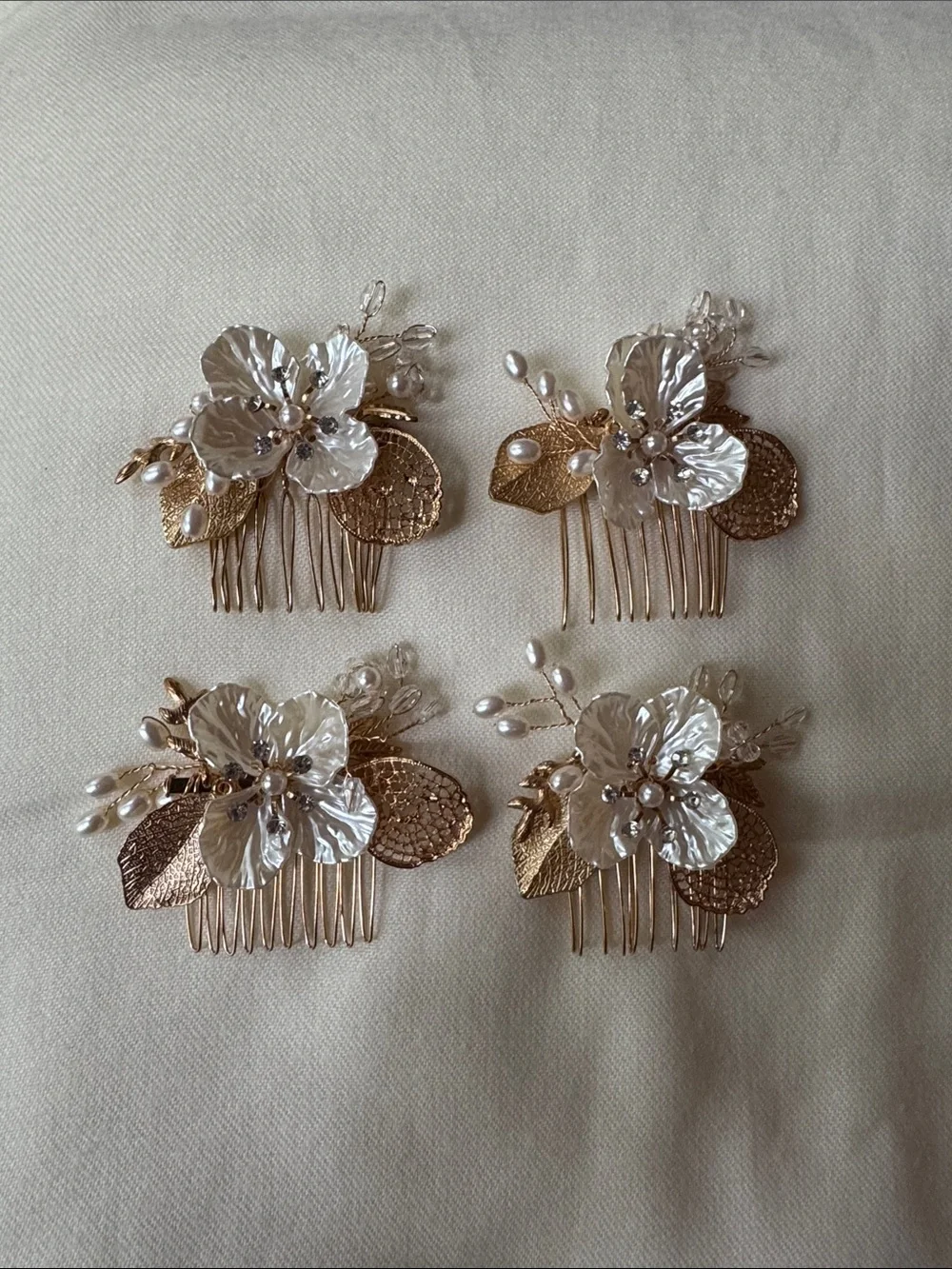 Gold and Pearl Floral Wedding Flower Girl/Bride Hair Comb.